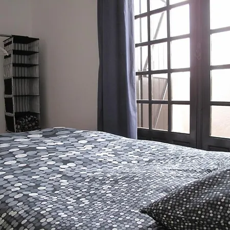 Guest house Surfmoments House & School