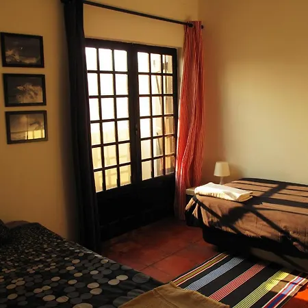 Surfmoments House & School Guest house Baleal