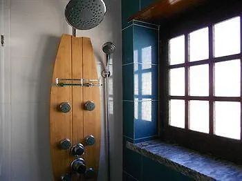 Surfmoments House & School Guest house