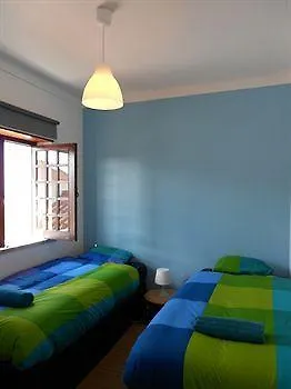 Surfmoments House & School
