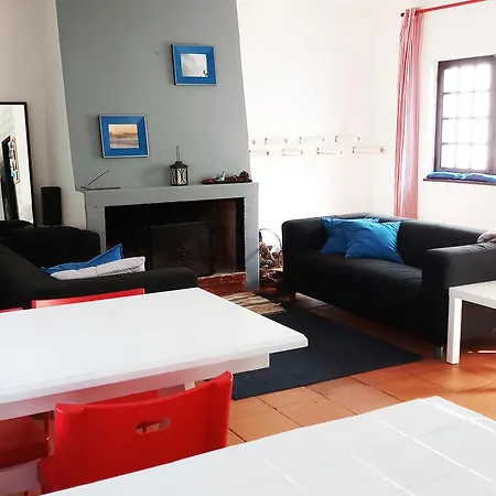 Surfmoments House & School Baleal